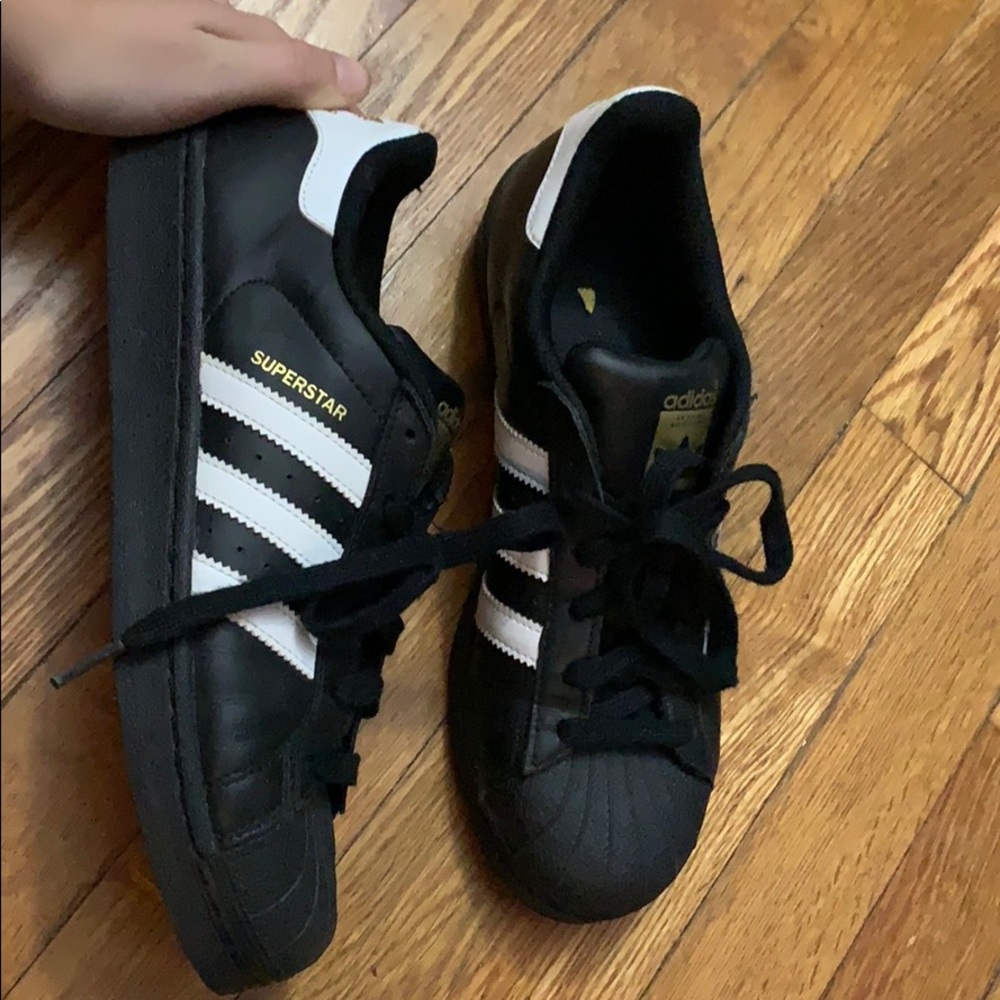 Adidas superstars